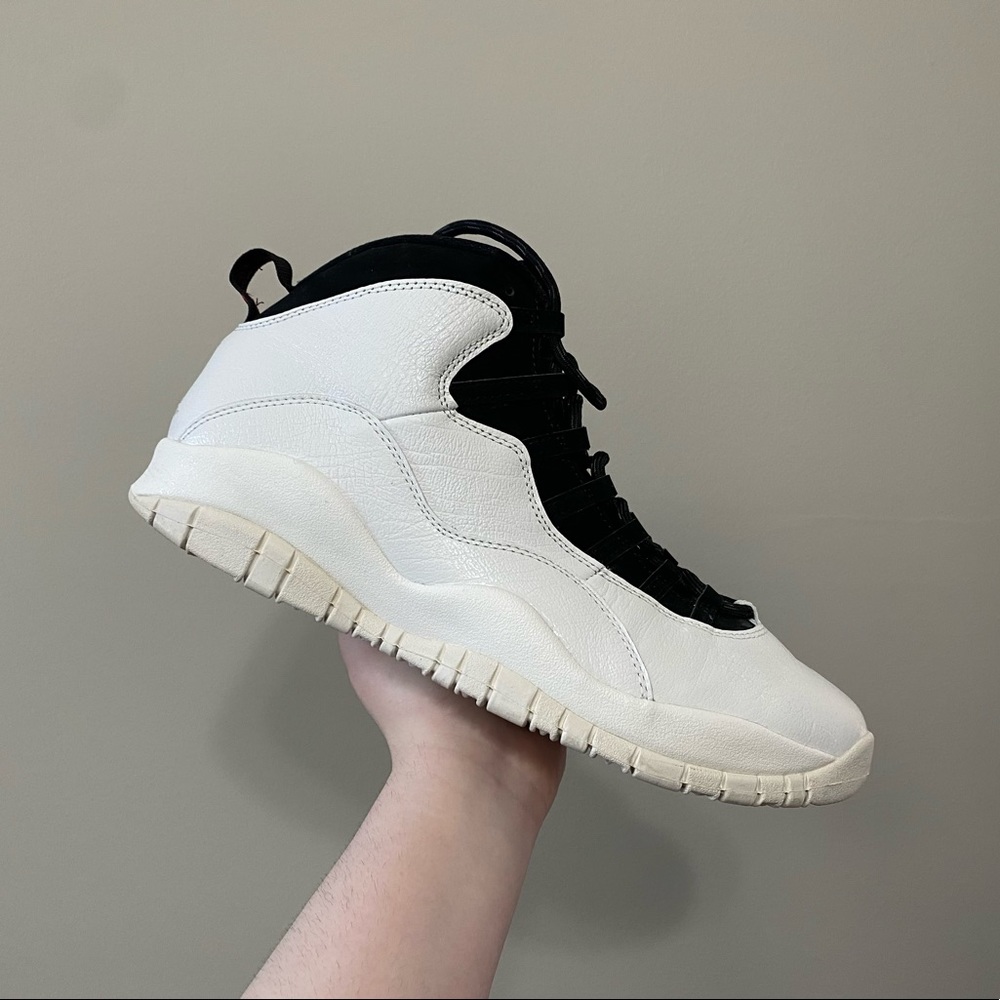 Air Jordan 10 Retro “I’m back” black/white sneakers (size 13)